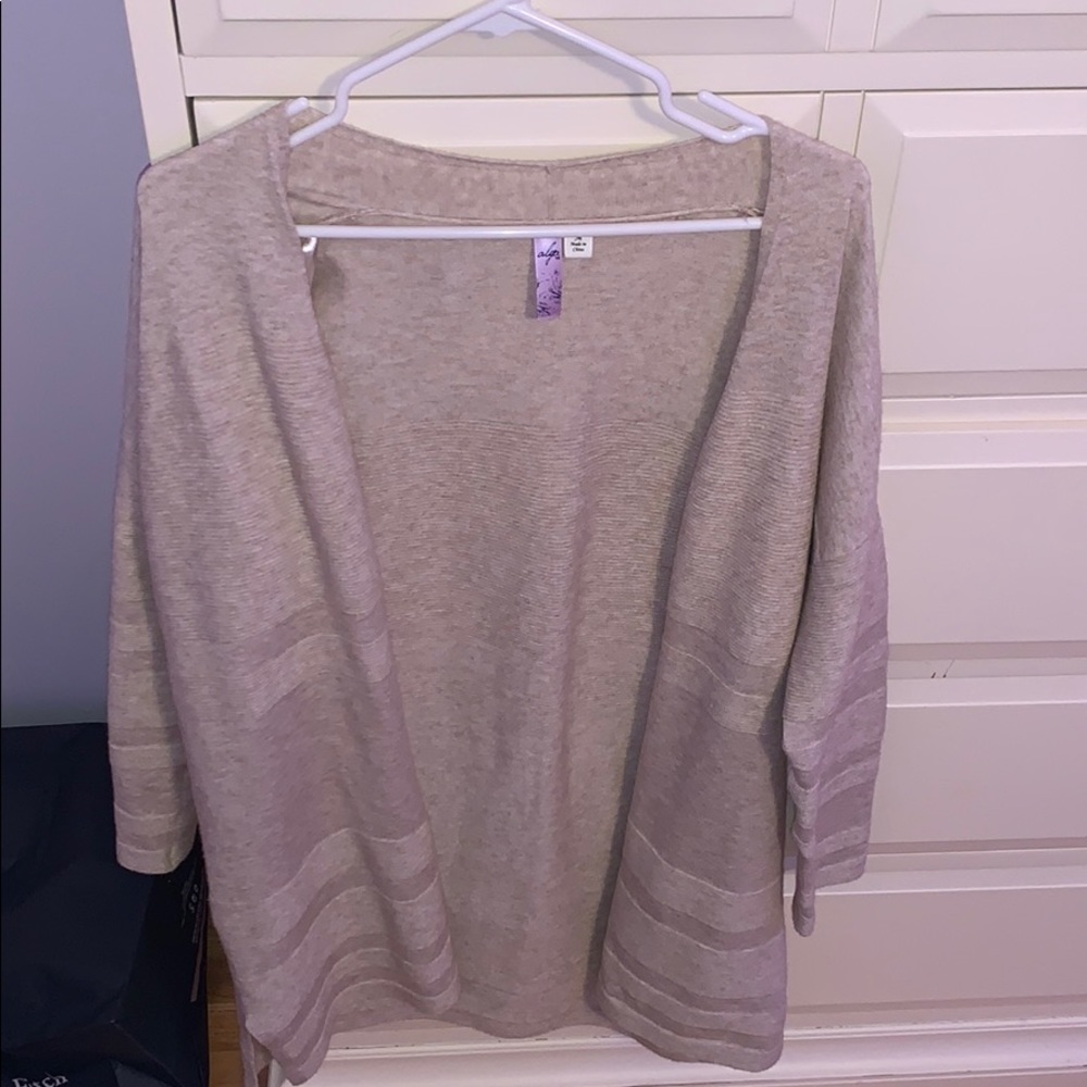 Cute fall beige cardigan✨